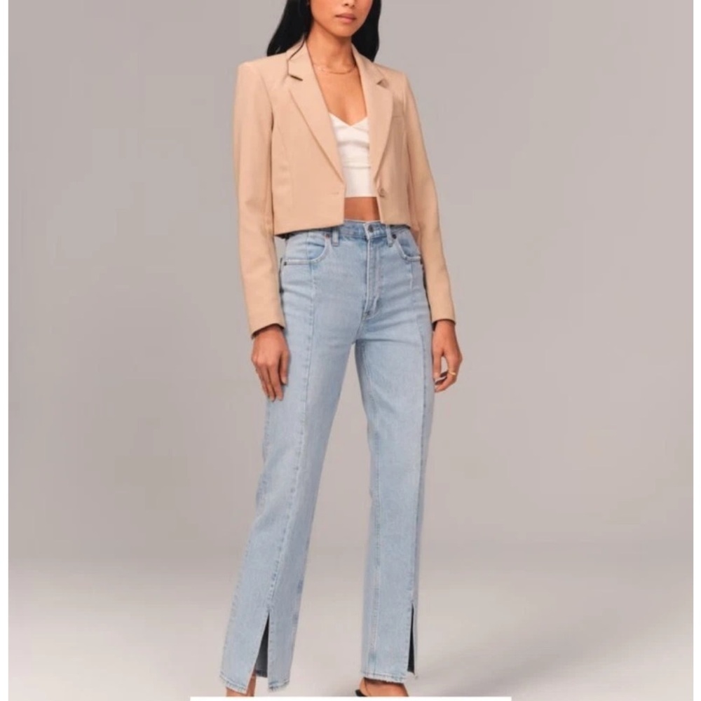 Abercrombie & Fitch The 90s Straight Leg Ultra High Rise  26 2 Light Wash Jeans